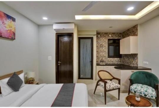Vibe Hotel Noida Exterior foto